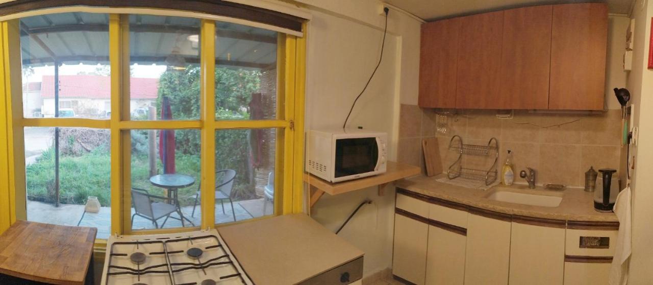 Ferienwohnung אצלנו בקיבוץ Amir Exterior foto